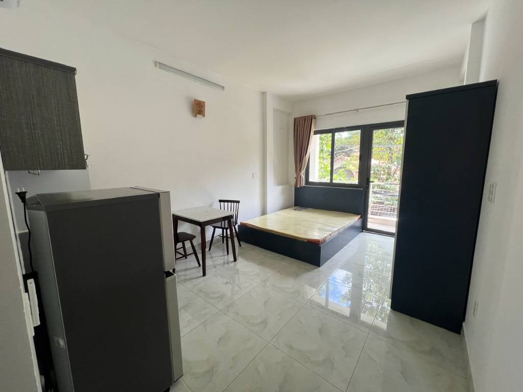 Bán nhà 252 Cao Thắng, Phường 12, Quận 10, hẻm xe hơi